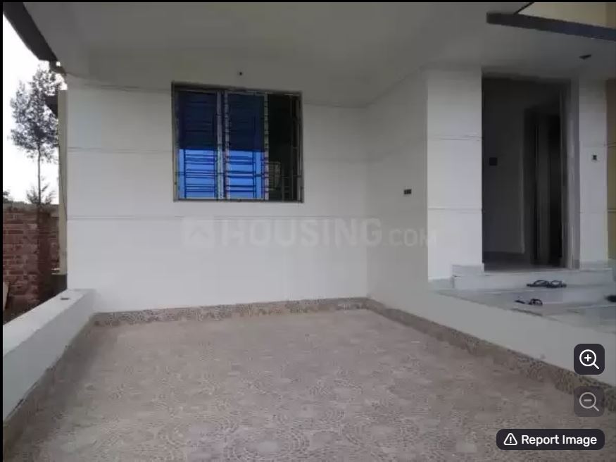 4 BHK In Joka Entrance view