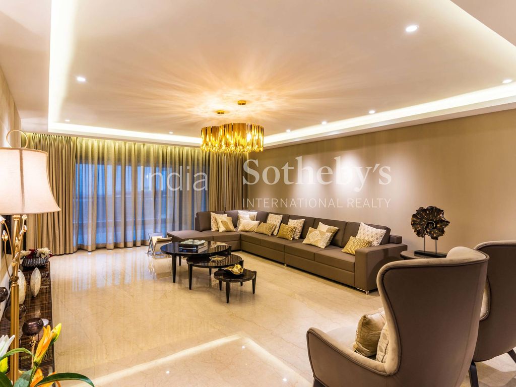 4 room luxury Flat for sale in Mumbai, India