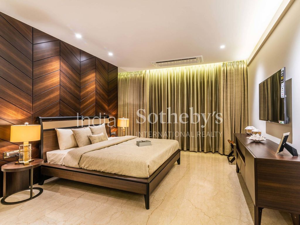 4 room luxury Flat for sale in Mumbai, India