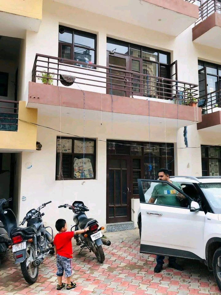 devi 3 Beds House for Sale in Punjab
