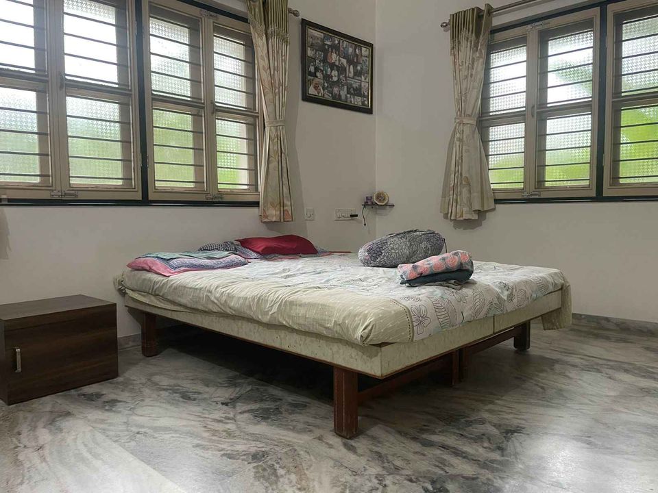 Luxurious 6 Bed Bungalow in Ahmedabad, India
