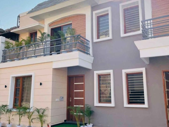 For Sale Duplex Villa in Ajit Singh Nagar, Punjab, India