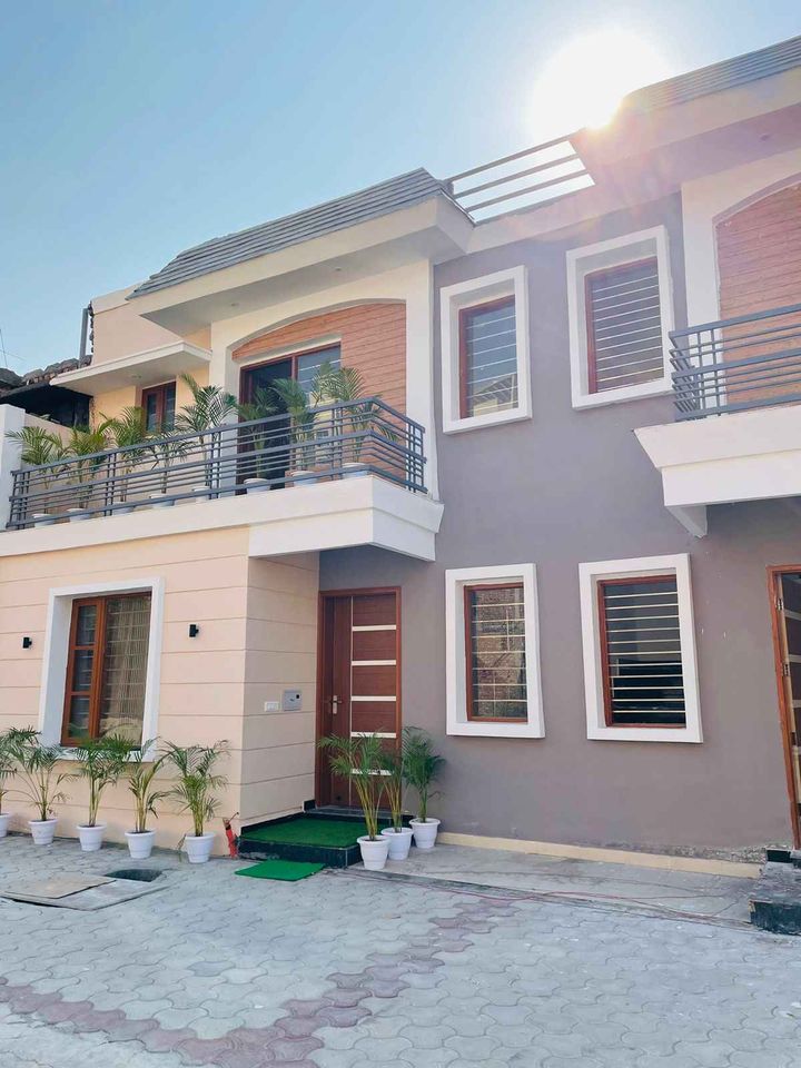 j For Sale Duplex Villa in Ajit Singh Nagar, Punjab, India