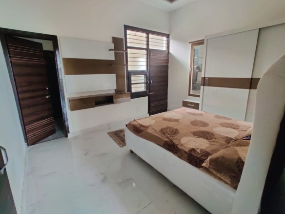 1 Bed Fully furnished Flat for Sale in Mohali, Sahibzada Ajit Singh Nagar, Punjab, India