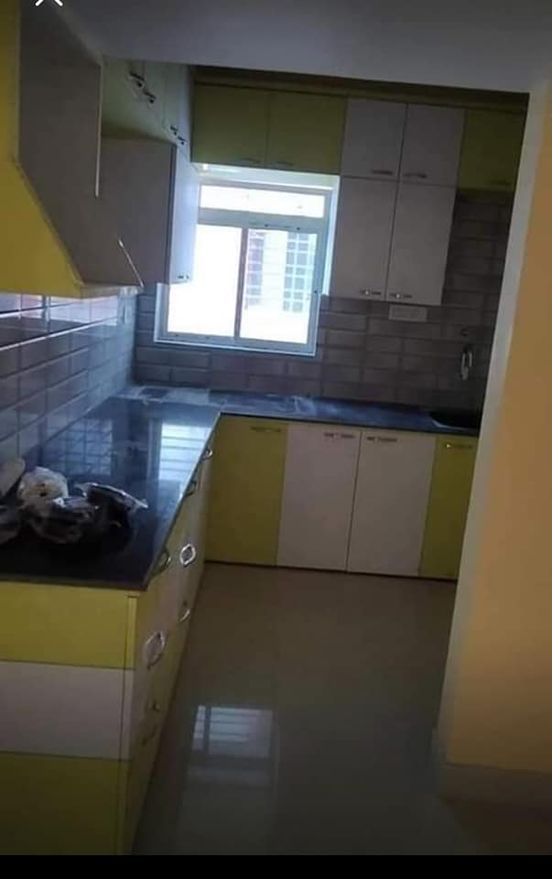 b1 Ready to Move 2 Bed- Freehold Flat (Builder Property)
