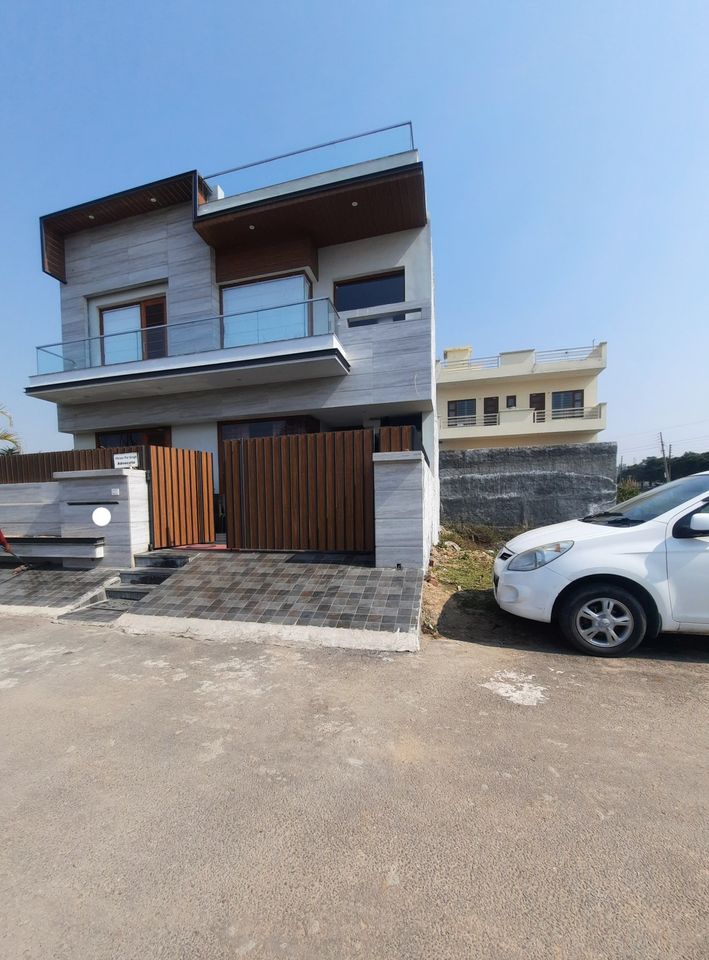 3 beds 3 baths House for Sale in Chandigarh