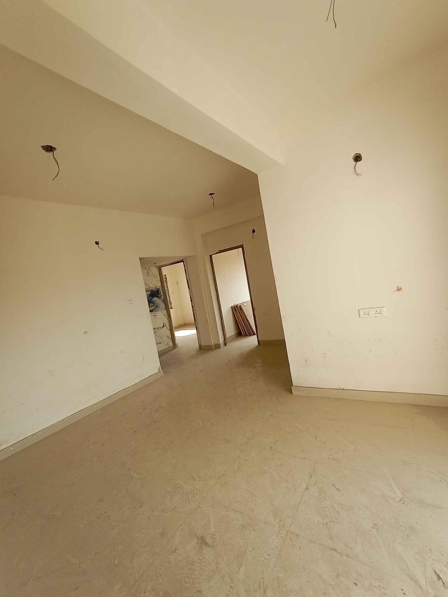 h4 3 Beds 3 Baths – Apartment for Sale