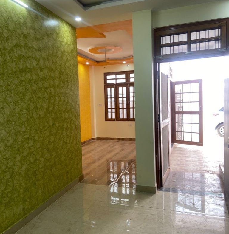 3 Beds Apartment for Sale Uttar Pradesh, India