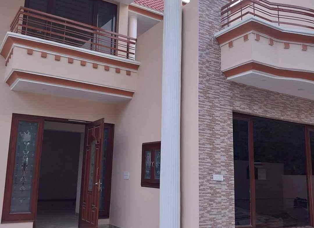 6 Beds Duplex House for Sale in Punjab, India