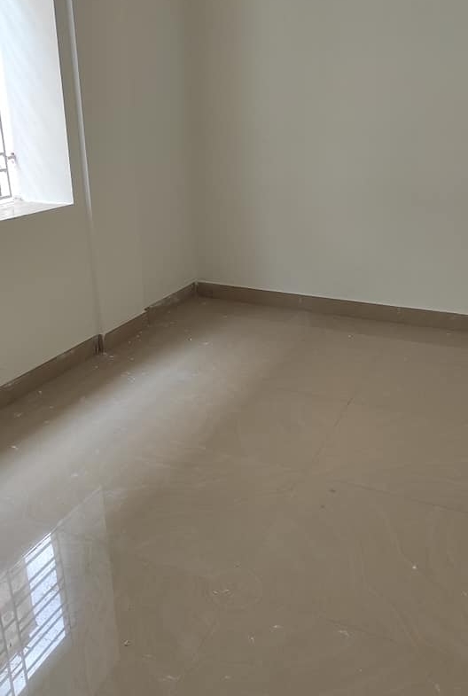 2 Beds 2 FLATS 1 ST FLOOR WITH LIFT