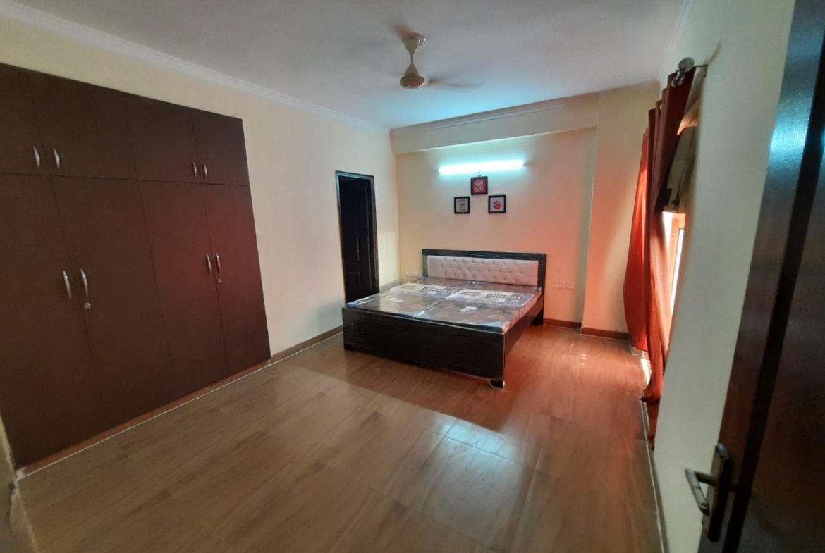 1 Bed for Rent in Noida, India