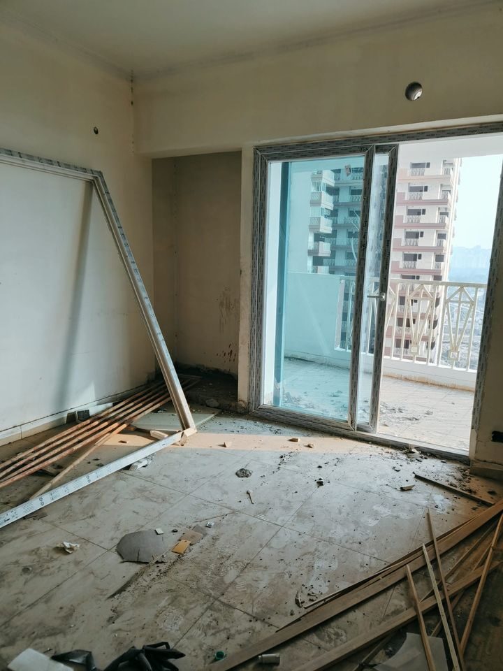 pp1 3 Bed Flat in Noida Extension for Sale