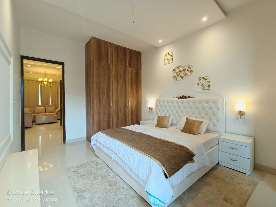 3 beds 2 baths Flat for sale