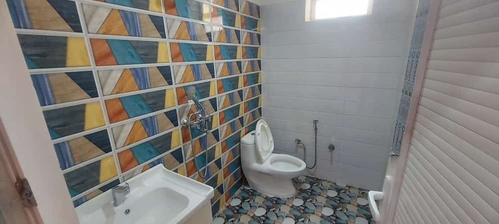 2 bed 2 baths Flat