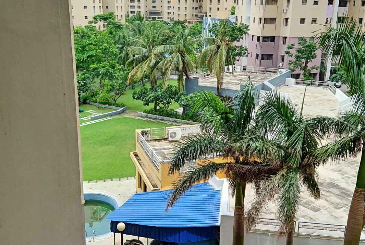 2 beds 2 bathrooms – Flat 600 sq yrd