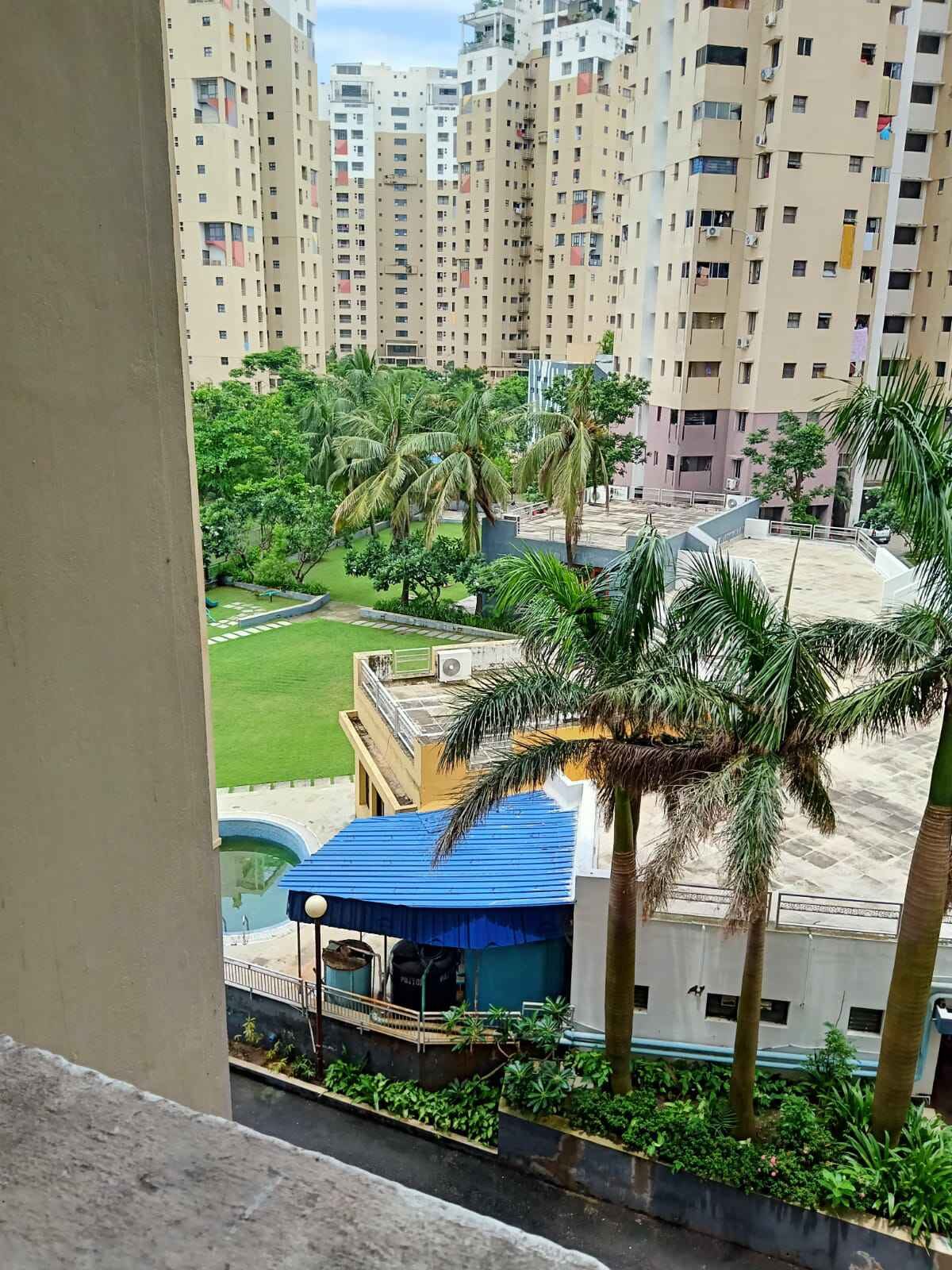 som 2 beds 2 bathrooms – Flat 600 sq yrd