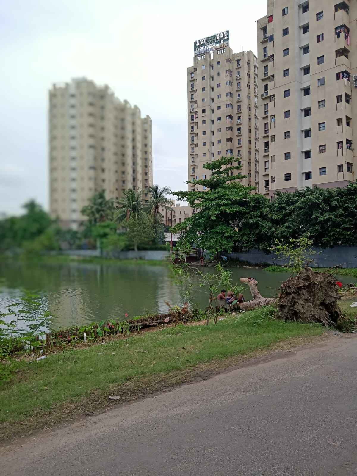 som6 2 beds 2 bathrooms – Flat 600 sq yrd