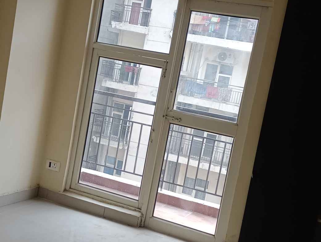 3 Beds 3 Baths – Apartment for Rent