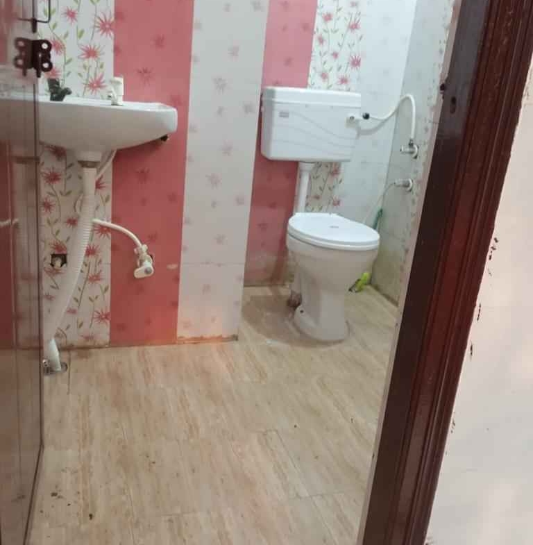 20 Beds 18 Baths – House