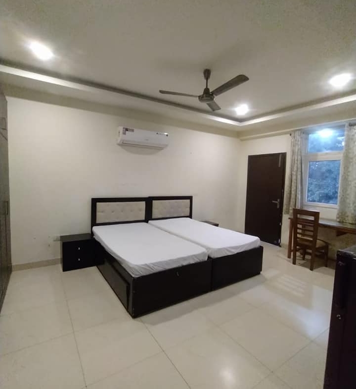 FULLY FURNISHED SERVICE APPRTMENT ROOMS AVAILABLE FOR RENT