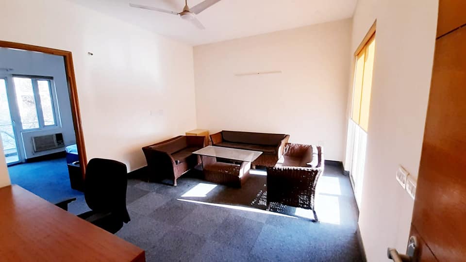 FULLY FURNISHED SERVICE APPRTMENT ROOMS AVAILABLE FOR RENT