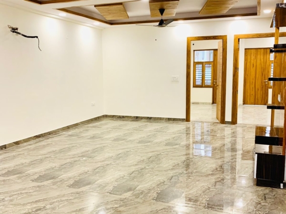 4 bedroom Flat for Sale in Faridabad, India