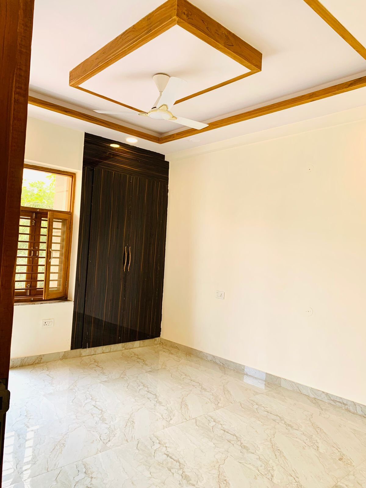 ad1 4 bedroom Flat for Sale in Faridabad, India