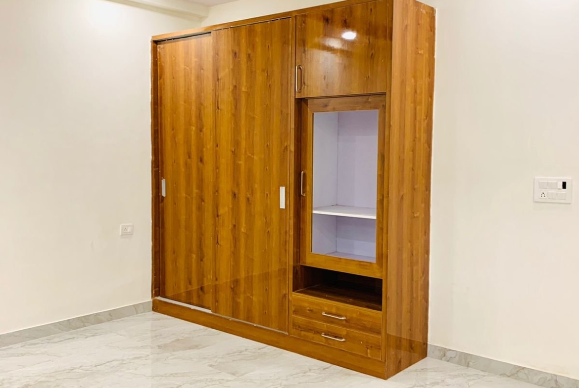 4 bedroom Flat for Sale in Faridabad, India
