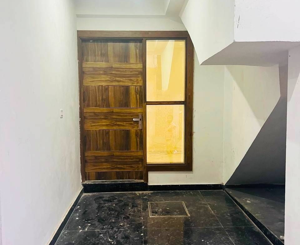Beautiful 4 bed villa for sale at a very low price in Noida, India.
