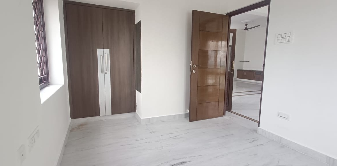 RE-SALE FURNISHED 3BHK FLAT FOR SALE @ ATHAPUR, HYDERABAD.