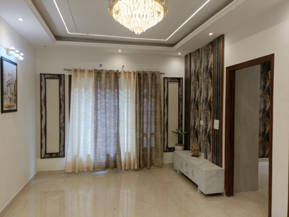 3 Bedroom Flat for Sale in Punjab