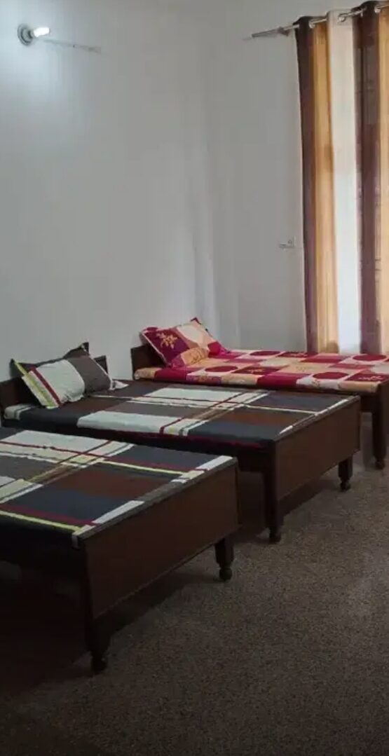 1500sqft,House For Rent in New Delhi