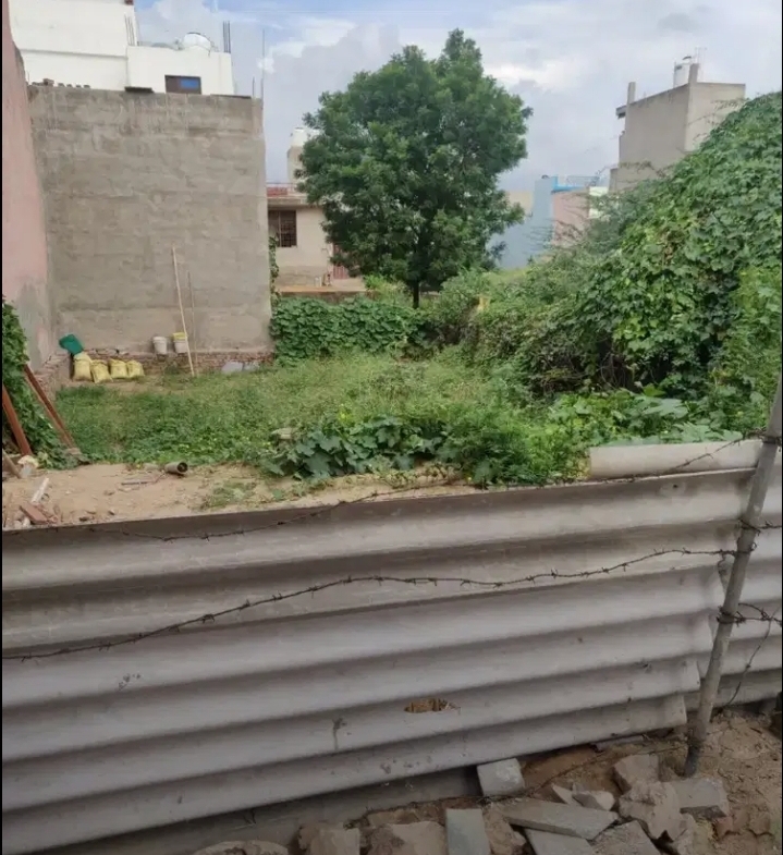 1875sqft plot for sale in Rao Tularam Vihar