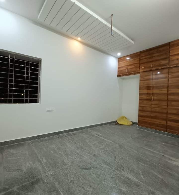 4 BedroomWest face house for Sale at Tirupathi