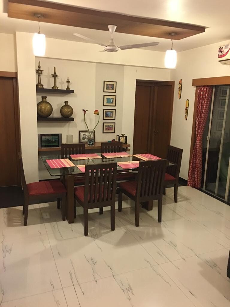 4 Beds Apartment on Rent in Ahmedabad, Gujarat