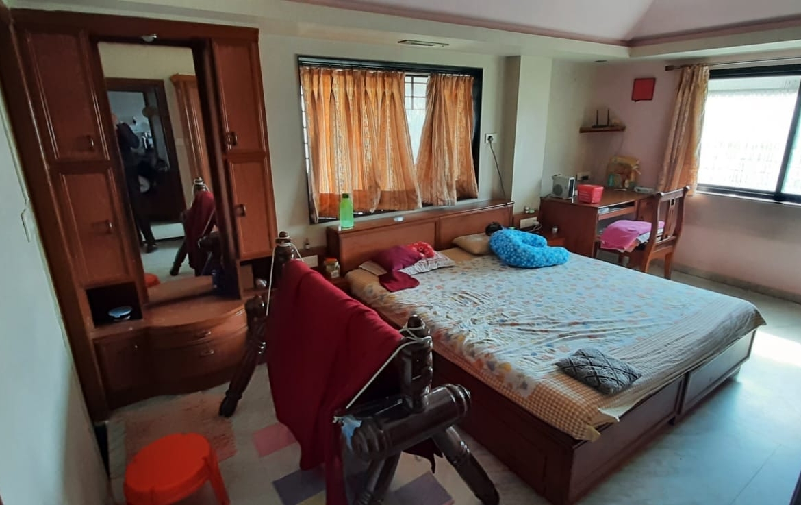 5 Bedroom House for Sale in Gujarat
