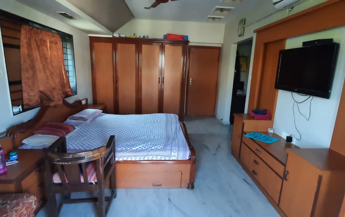 5 Bedroom House for Sale in Gujarat