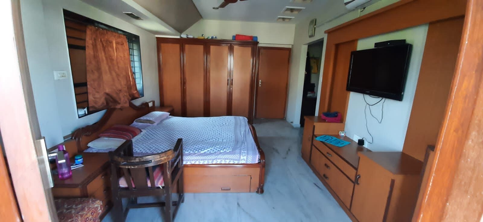 bv8 5 Bedroom House for Sale in Gujarat