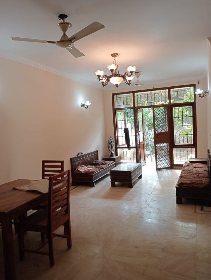 d 3 bedroom House for Sale in Delhi
