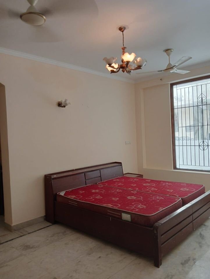 d3 3 bedroom House for Sale in Delhi