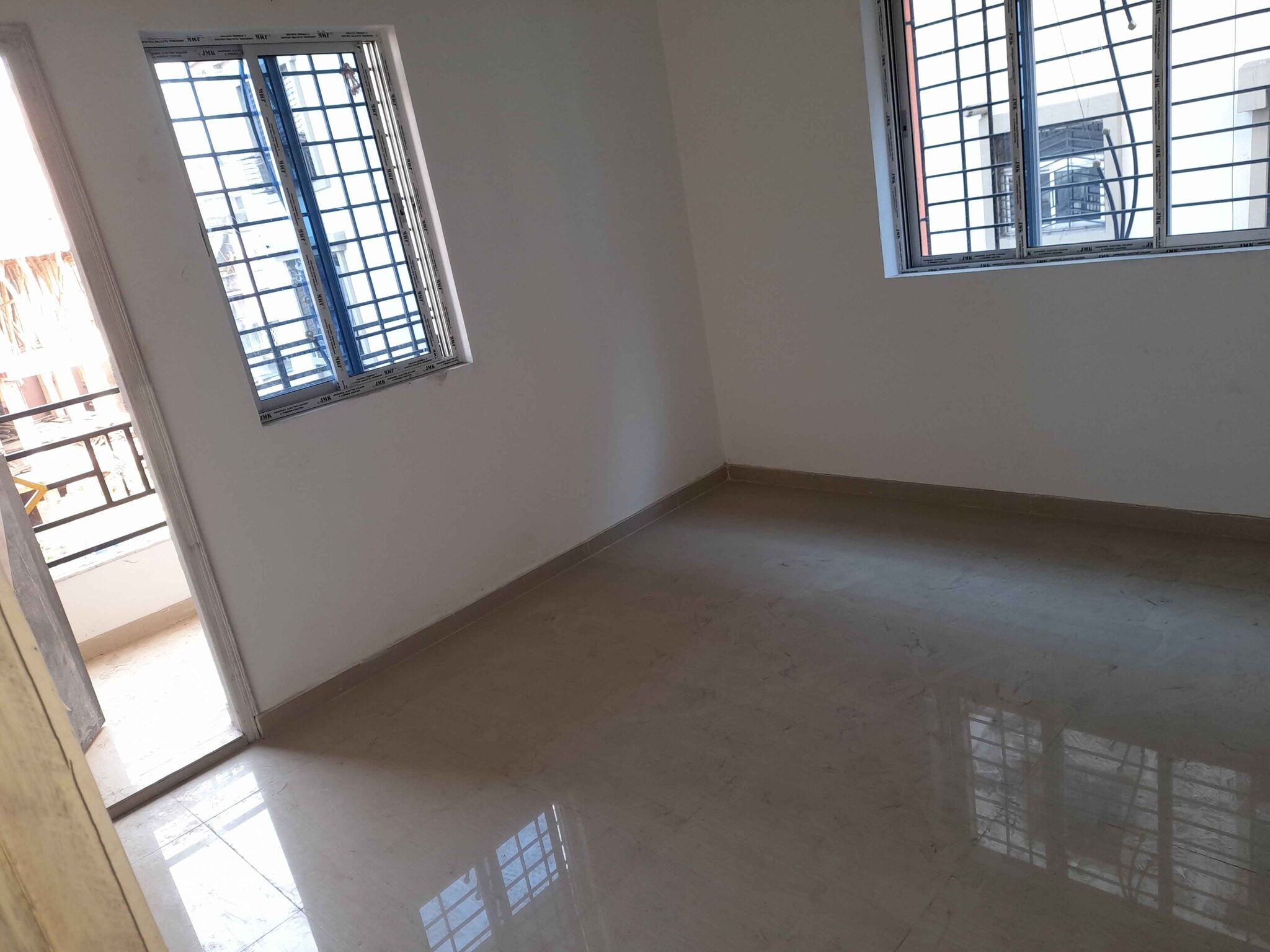 jm6 2 Bedroom Flat for Sale in Kolkata