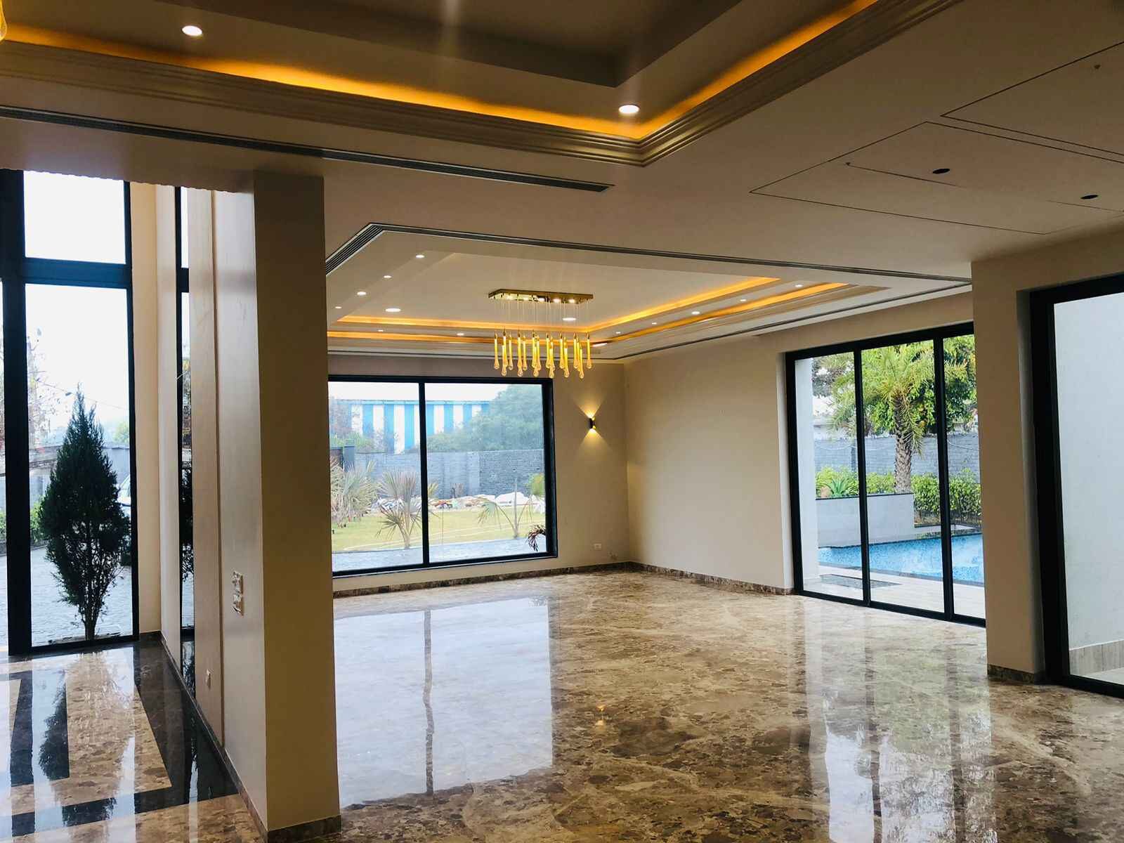 5 Beds 6 Baths – House for Sale in Chattarpur, Delhi