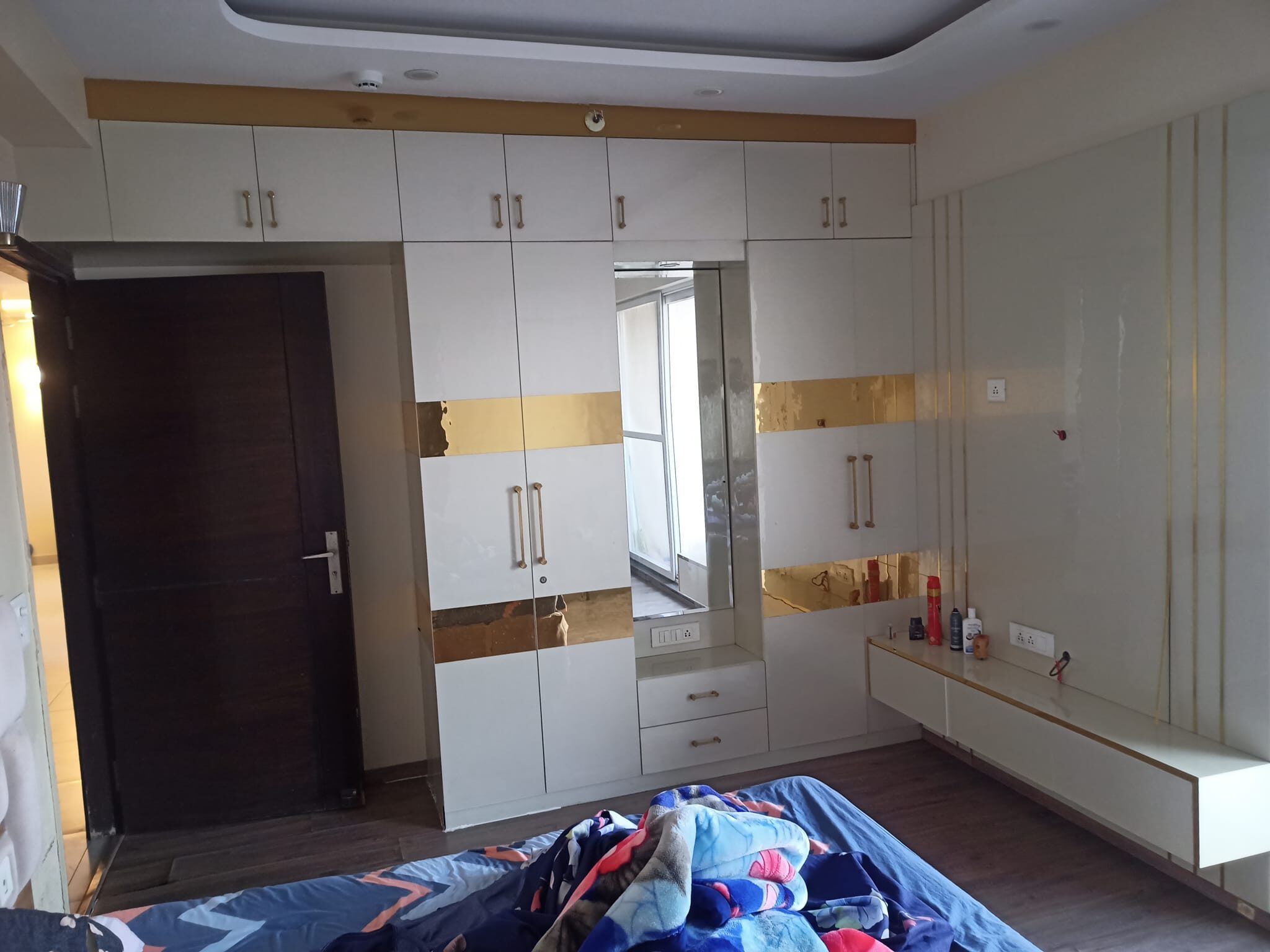 no5 3 Bedroom Flat for Sale in Noida