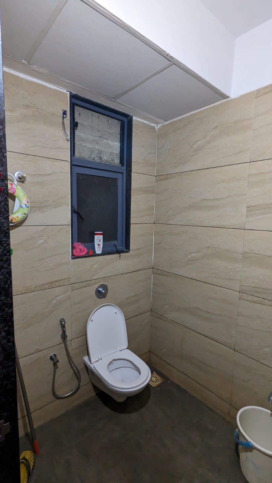 qa2 2 Bedroom Flat for Sale in Zundal, Gujarat
