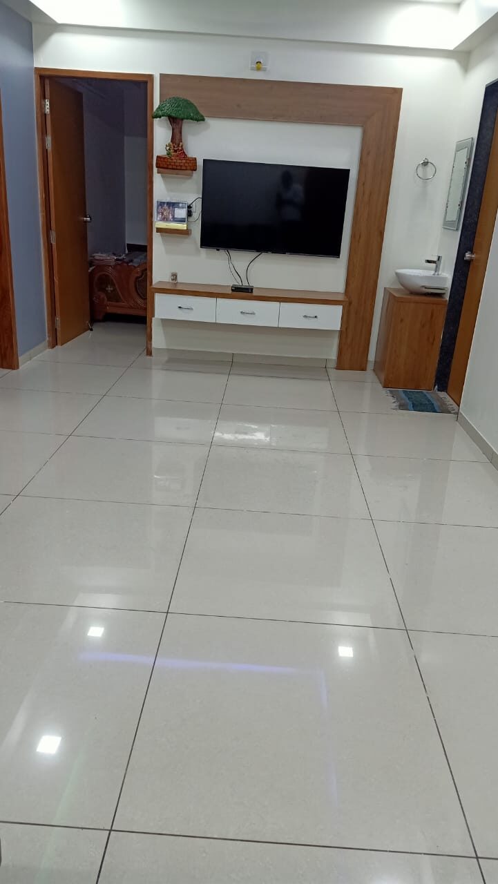 qa4 2 Bedroom Flat for Sale in Zundal, Gujarat