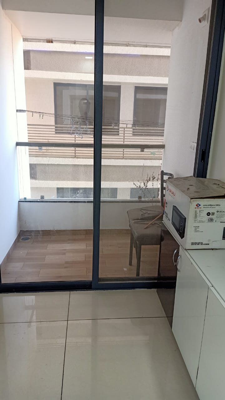 qa5 2 Bedroom Flat for Sale in Zundal, Gujarat