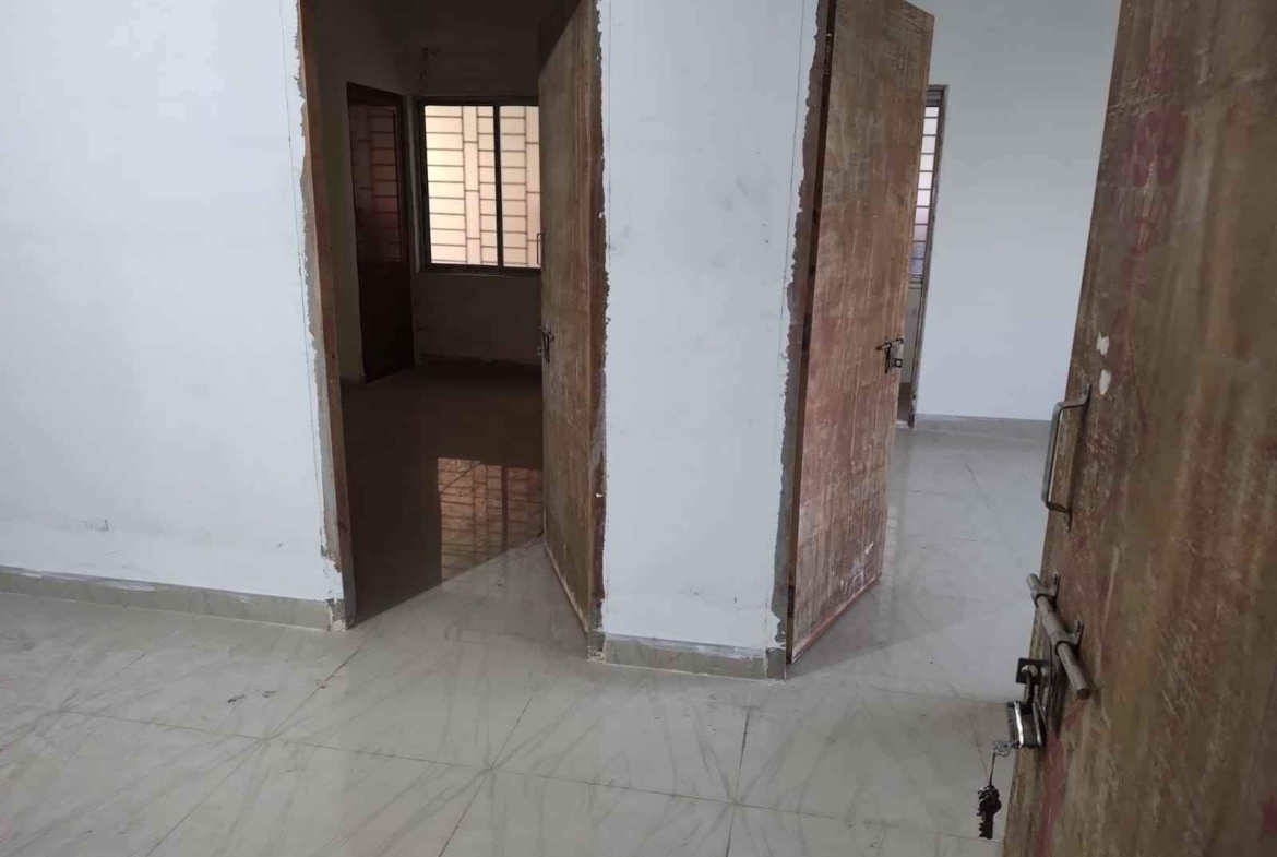 2 Bedroom Flat Available For Sale in Kolkata, WB