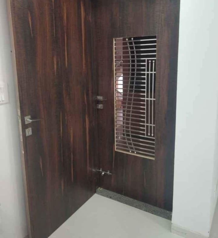S𝗲𝗺𝗶 𝗙𝘂𝗿𝗻𝗶𝘀𝗵𝗲𝗱 𝟯 Bedroom House for Rent in Ahmedabad