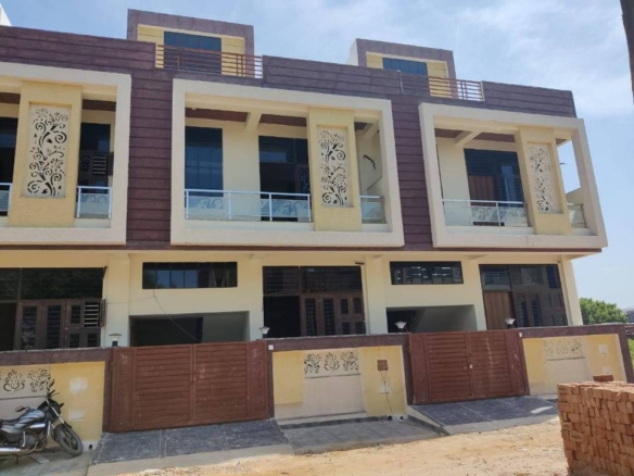 4 Bedroom Villa for Sale in Delhi.
