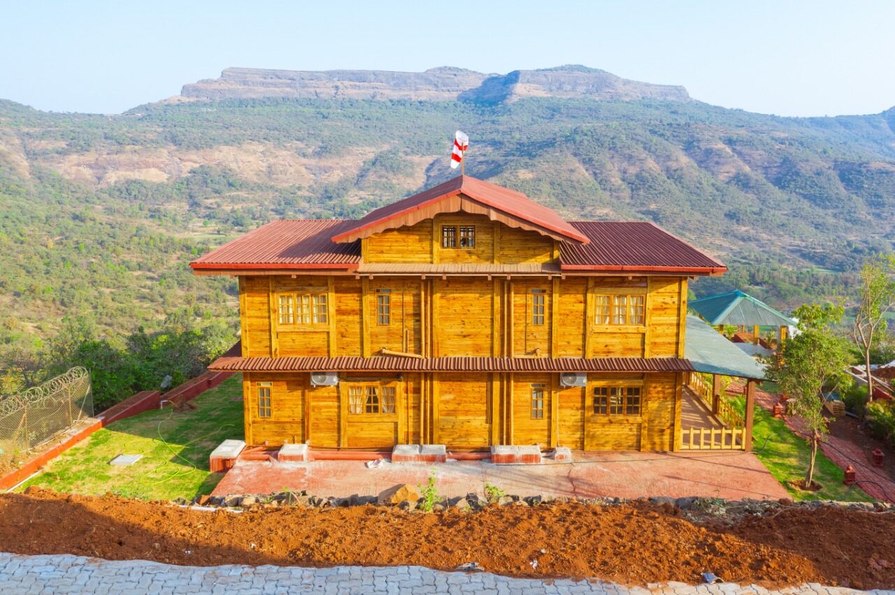 1 4 BHK Wooden Villa for Sale at Lonavala, Pune
